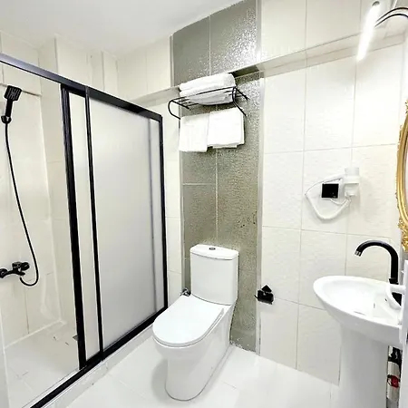 Hotel Menesa 3*
